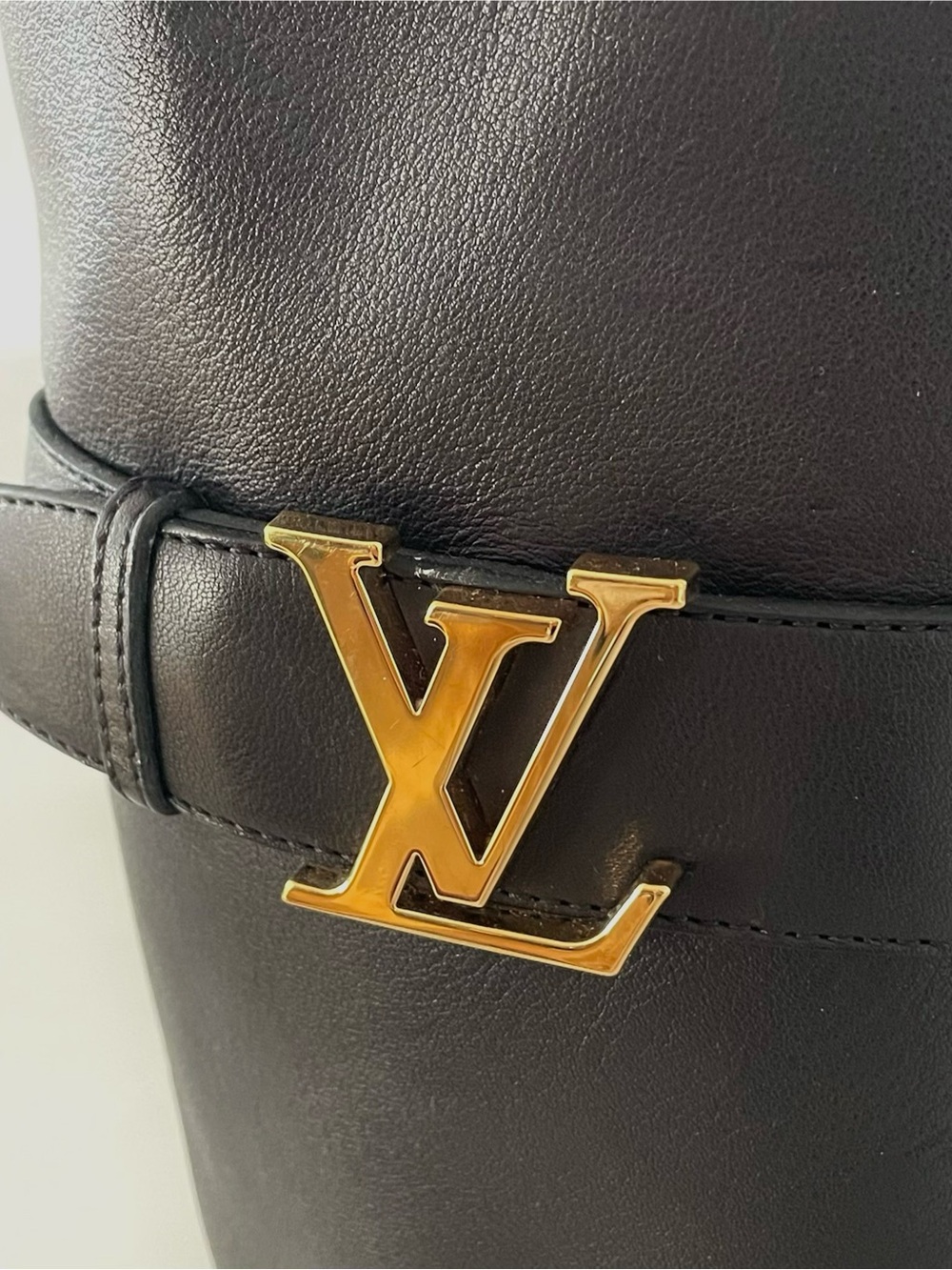 Louis Vuitton Héritage Riding Boots Black Leather LV Initiales Buckle - Picture 10 of 10